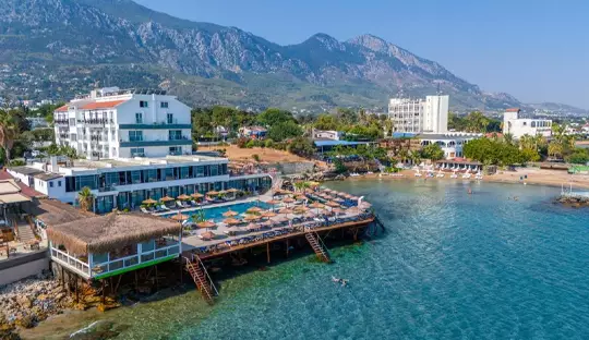 هتل مانولیا گیرنه هتل مانولیا گیرنه